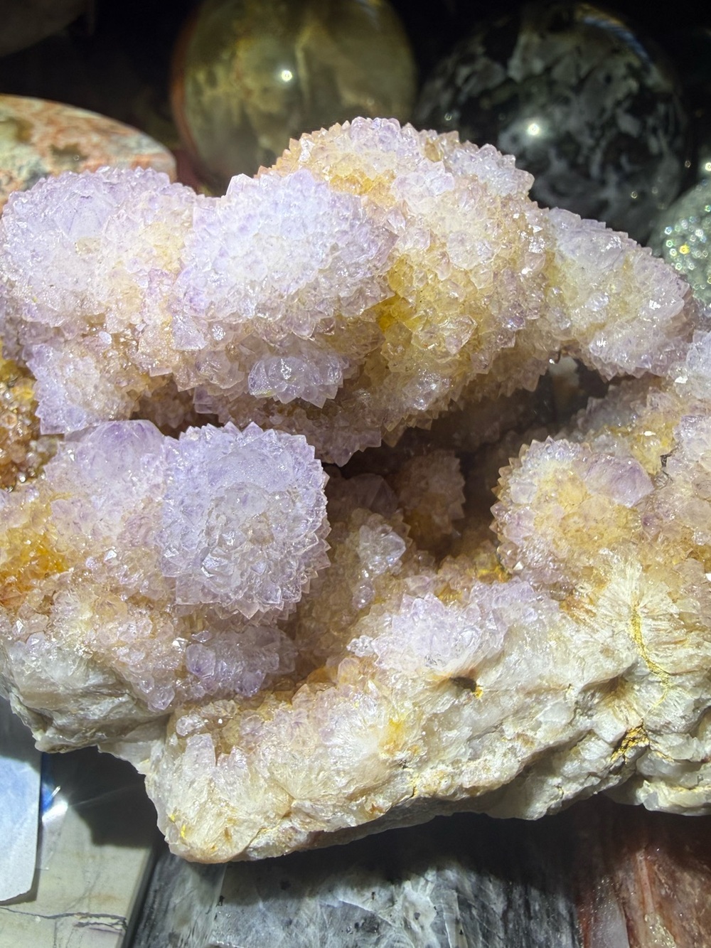 Spirit Quartz w/Stalactite lots of points - Picture 5 of 8